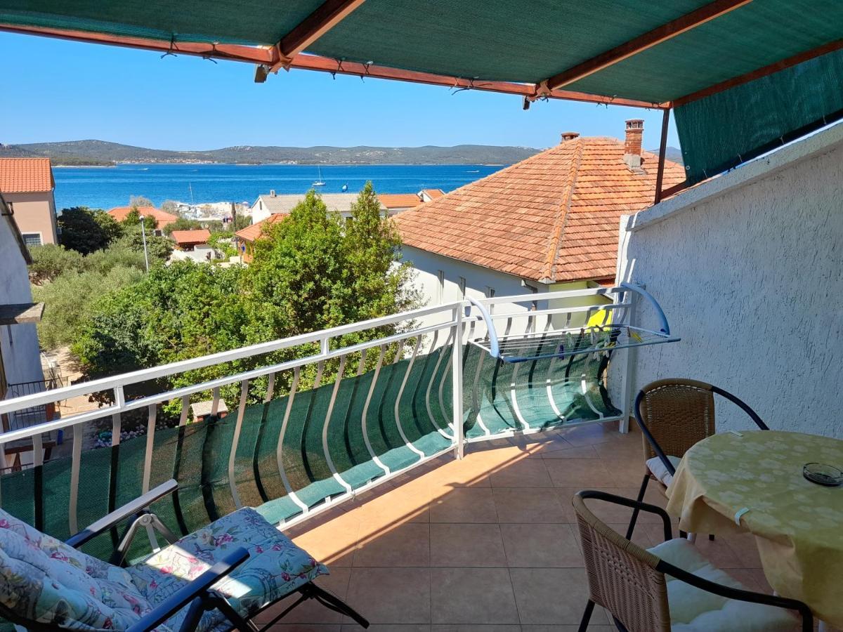 Apartment Gotovina Biograd Na Moru Extérieur photo