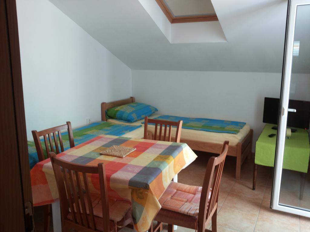 Apartment Gotovina Biograd Na Moru Chambre photo
